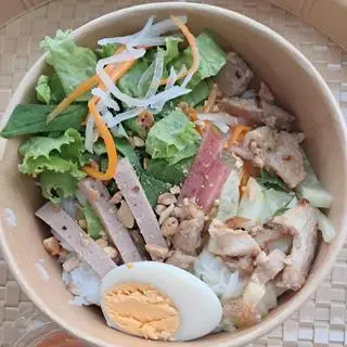 Hình ảnh Bún thịt nướng Quy Nhơn