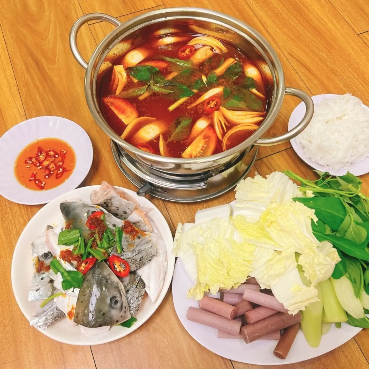 Hình ảnh QUÁN LẨU LALA - Lẩu Cá & Lẩu Thái - Lý Thường Kiệt