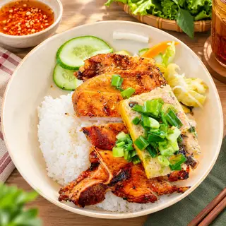 Hình ảnh Cơm tấm sườn chả