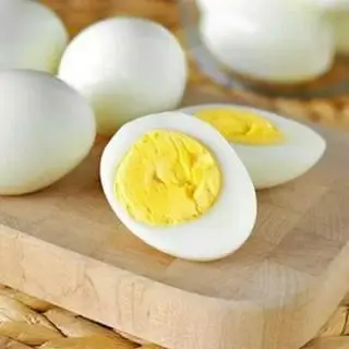 Hình ảnh Thêm 5 quả trứng cút