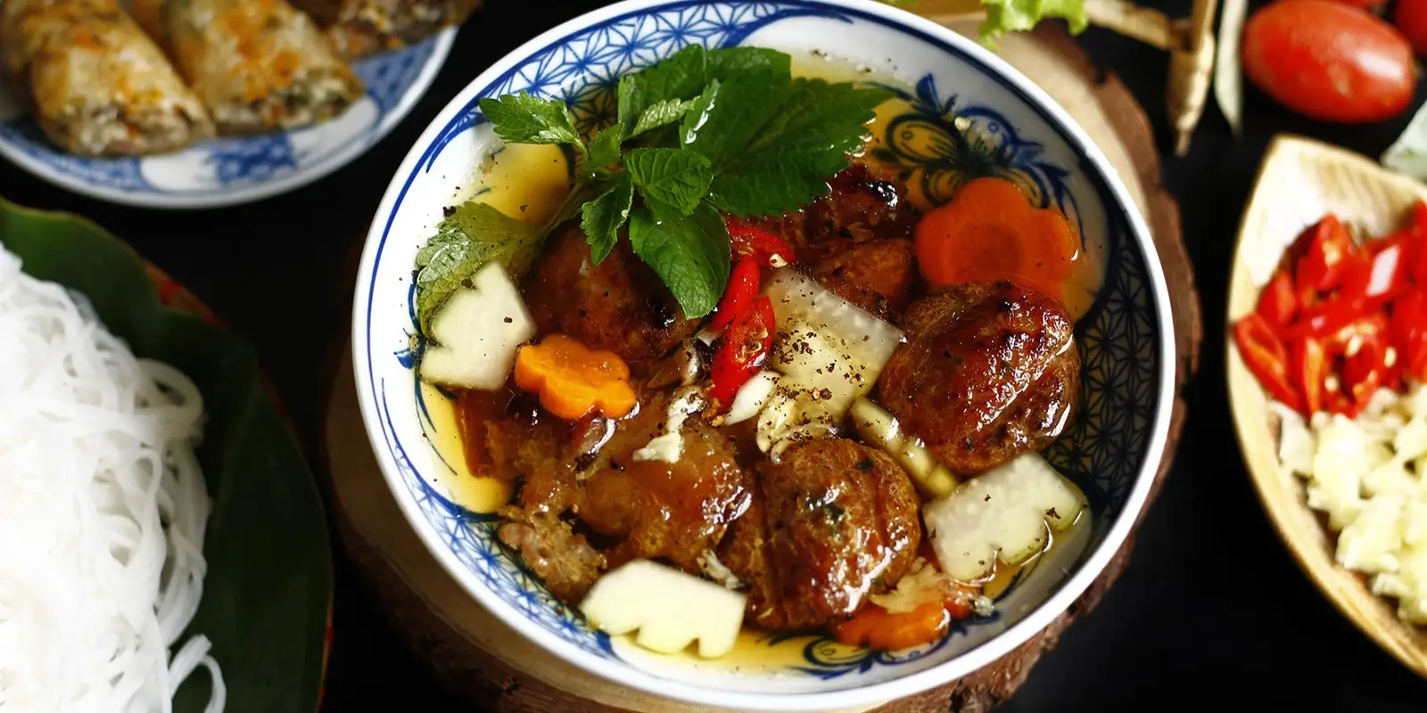 Hình ảnh Thăng Long - Bún Chả & Nem Cua Bể - Đường Số 10