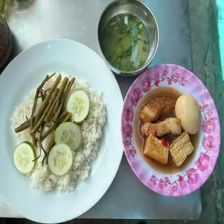 Hình ảnh Cơm thịt kho trứng