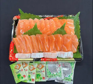 Hình ảnh Set sashimi 300g cá hồi tươi Nauy phần bụng - thăn lưng dành cho 2 người