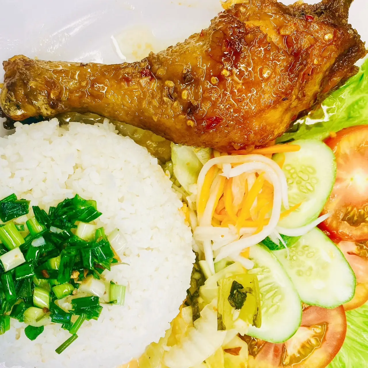Hình ảnh Cơm đùi gà rô ti