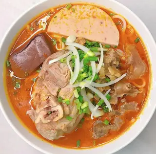 Hình ảnh Bún bò huế giò heo - chả