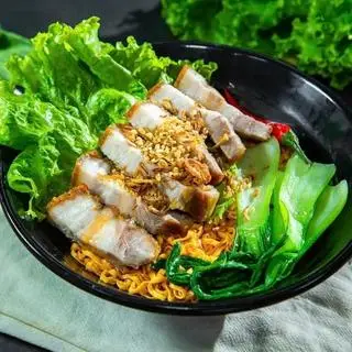 Hình ảnh Mì Trộn Heo Quay Da Giòn