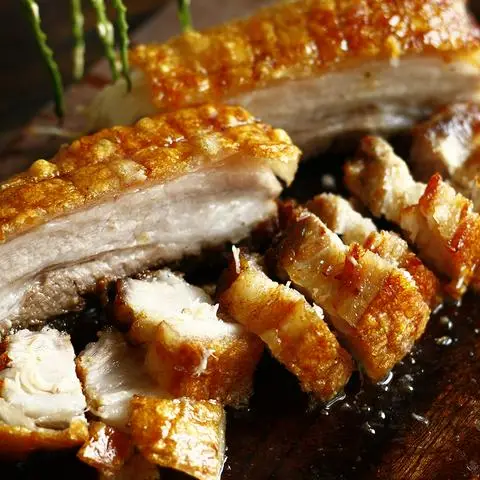 Hình ảnh Nữ Hoàng Heo Quay - Xôi Thập Cẩm, Bánh Mì Heo Quay & Cơm Gà Singapore - Bình Chiểu