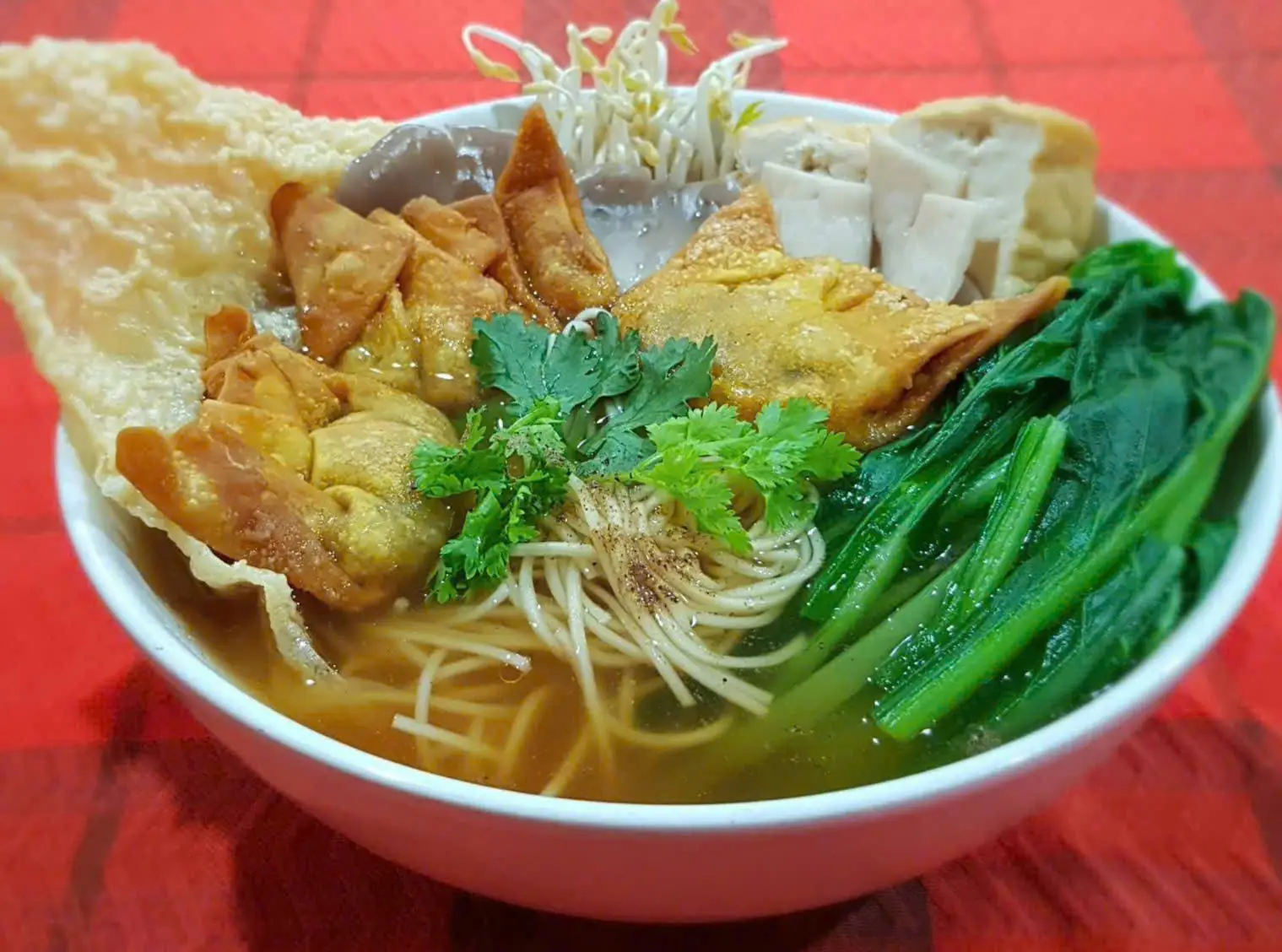 Hình ảnh Mì hoành thánh chay