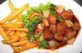 Hình ảnh Bò lúc lắc khoai tây chiên