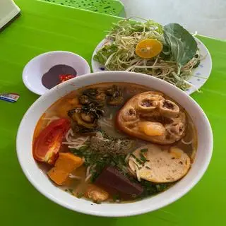 Hình ảnh Bún riêu giò - cua - chả