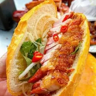 Hình ảnh Bánh mì heo quay