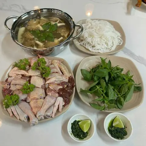 Hình ảnh Lẩu Gà Lá É Tri Kỷ - Lý Thường Kiệt