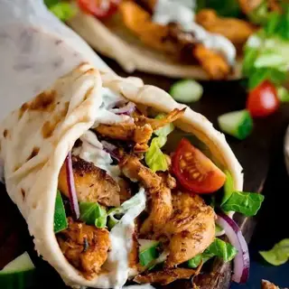 Hình ảnh Tacos đùi gà rút xương teriyaki
