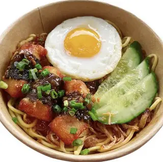 Hình ảnh Mỳ trộn ức gà