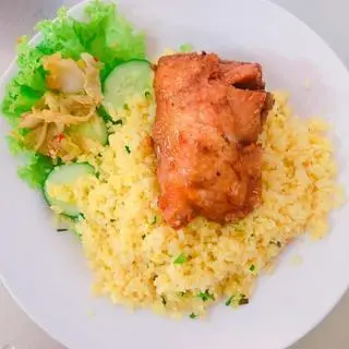 Hình ảnh Cơm ức gà xối mỡ