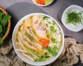 Hình ảnh Phở gà đùi