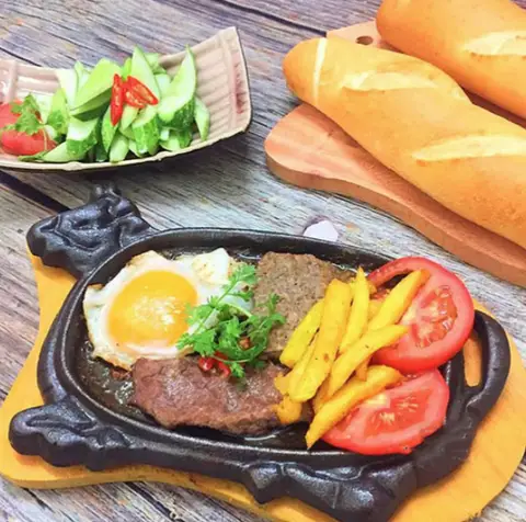 Hình ảnh BÀ SINH - CƠM CHIÊN & BÒ NÉ - Cộng Hòa