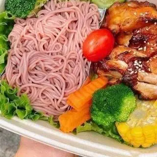 Hình ảnh Bún salad má gà nướng