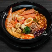 Hình ảnh Mì kim chi thập cẩm