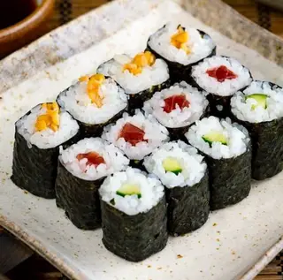 Hình ảnh Sushi truyền thống