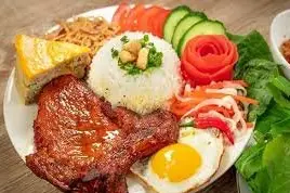 Hình ảnh Cơm tấm sườn bì chả