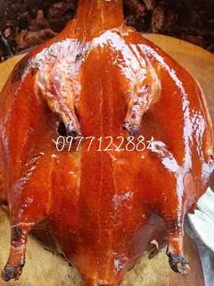 Hình ảnh Vịt quay da giòn tì bà 1 con