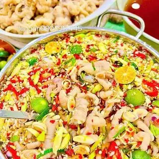 Hình ảnh Chân gà ngâm sả tắc
