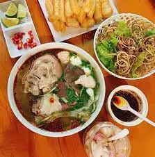 Hình ảnh Bún bò Huế đặc biệt - trà chanh - quẩy 1 người