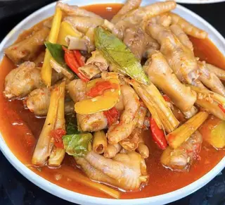 Hình ảnh Chân gà xào cay siêu ngon