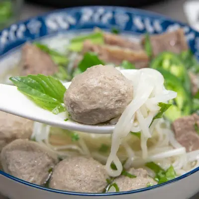 Hình ảnh Cơm Gà Mắm Tỏi A Sìn - Út Tịch