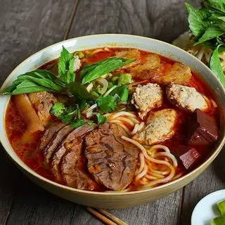 Hình ảnh Bún riêu cua,, gio tai ‘mọc, đậu, tóp  mỡ , bò