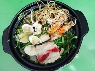 Hình ảnh Lẩu Thái tôm tít