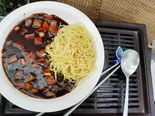 Hình ảnh Mì đen