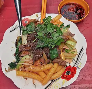 Hình ảnh Nui xào bò