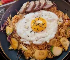 Hình ảnh Mì trộn Hàn Quốc