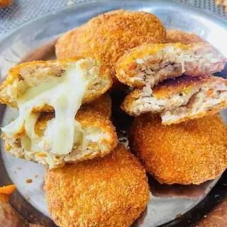 Hình ảnh Bánh gà nhân phomai
