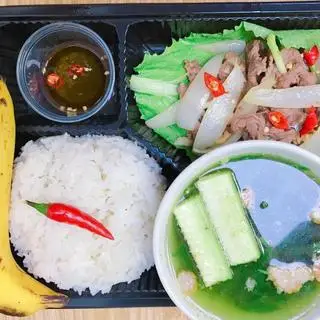 Hình ảnh Cơm bò xào hành tây