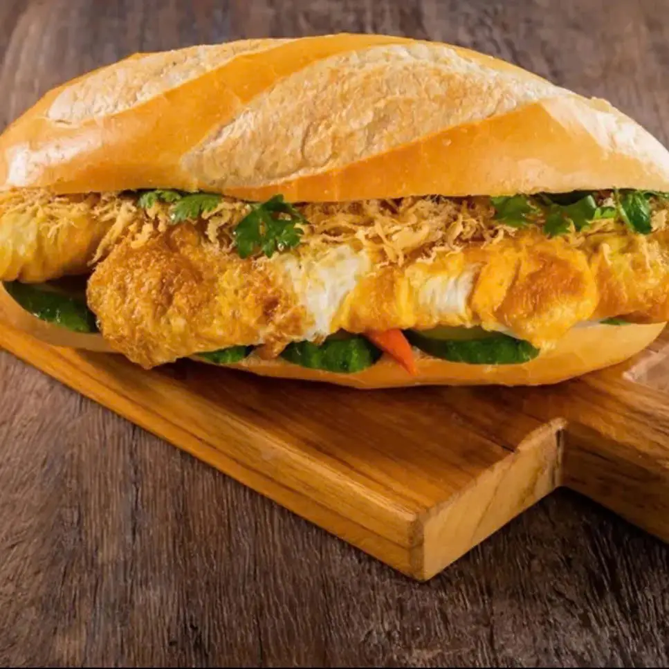 Hình ảnh Bánh mì pate trứng