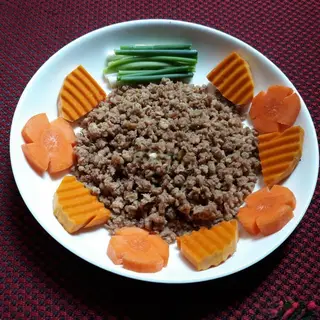 Hình ảnh Cơm tám với thịt bằm chay rim tiêu