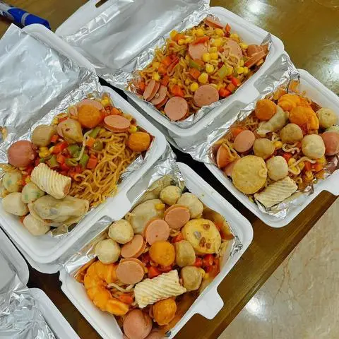 Hình ảnh Diệu Linh - Mì Trộn - Trung Kính
