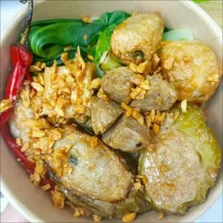 Hình ảnh Mì trộn khổ qua cà ớt chiên