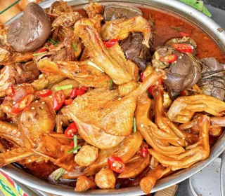 Hình ảnh Phá lấu vịt nửa con