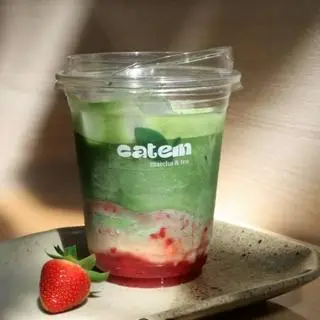 Hình ảnh Strawberry matcha latte - 650ml