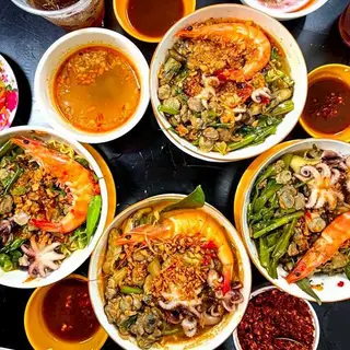 Hình ảnh Mì hến bạch tuộc