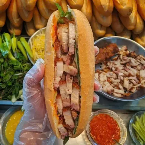 Hình ảnh Quán Kim Ngân - Bánh Mì, Bánh Hỏi Heo Quay - Tân Hòa Đông