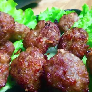 Hình ảnh Chả băm thêm