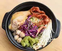 Hình ảnh Mỳ cay đùi gà