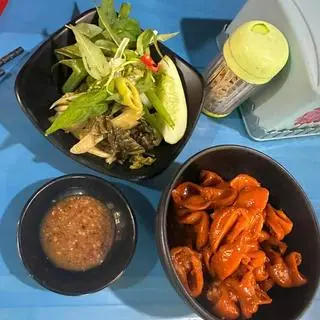 Hình ảnh Phá lấu phần - kèm 1 ổ bánh mì không