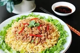 Hình ảnh Mì trộn thịt bằm