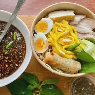 Hình ảnh Bún đậu đặc biệt trứng chim trĩ đỏ